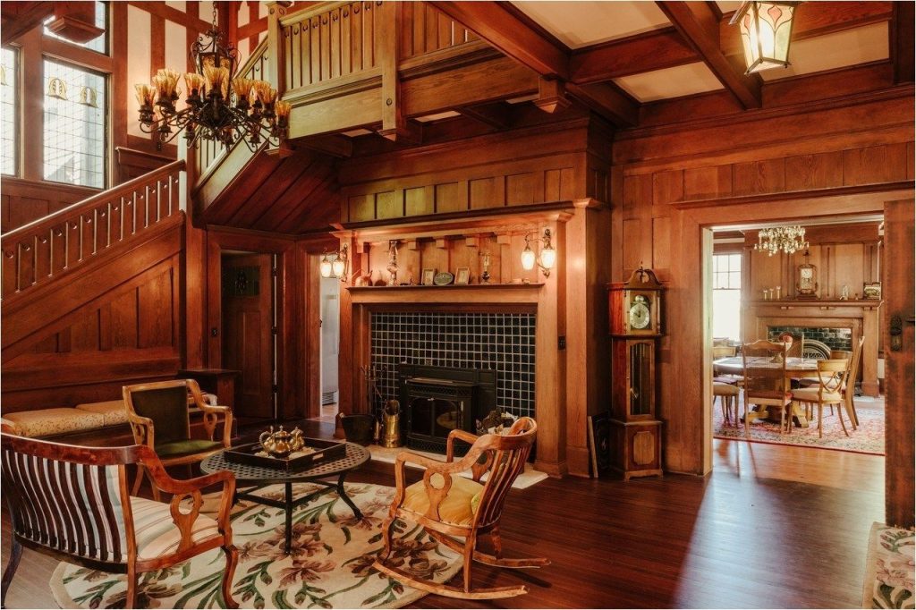 The Timeless Allure of Tudor Style Homes: A Guide to History ...