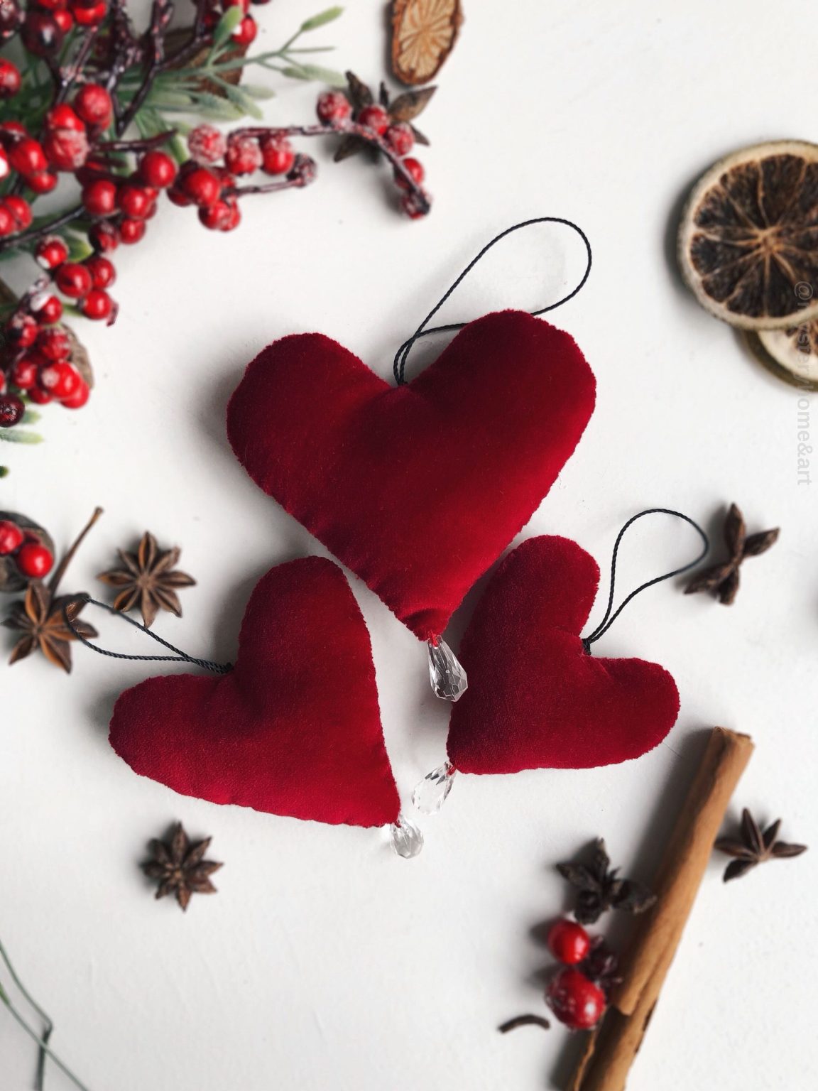 Luxurious Velvet Christmas Ornaments Elevate Your Holiday Decor Wave