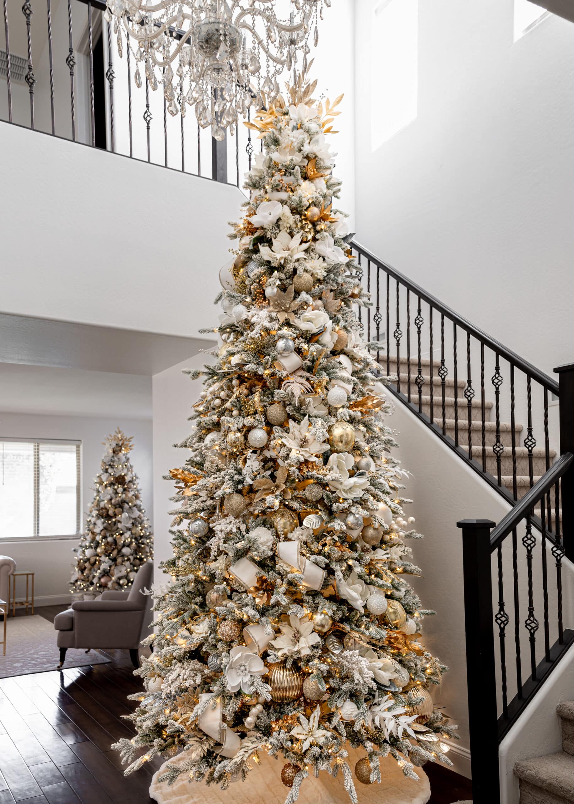 White Christmas Tree Decorating Ideas